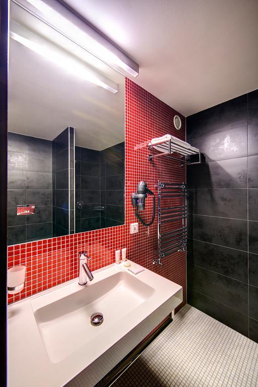 Hotel Restaurant Darwin Прага Номер фото